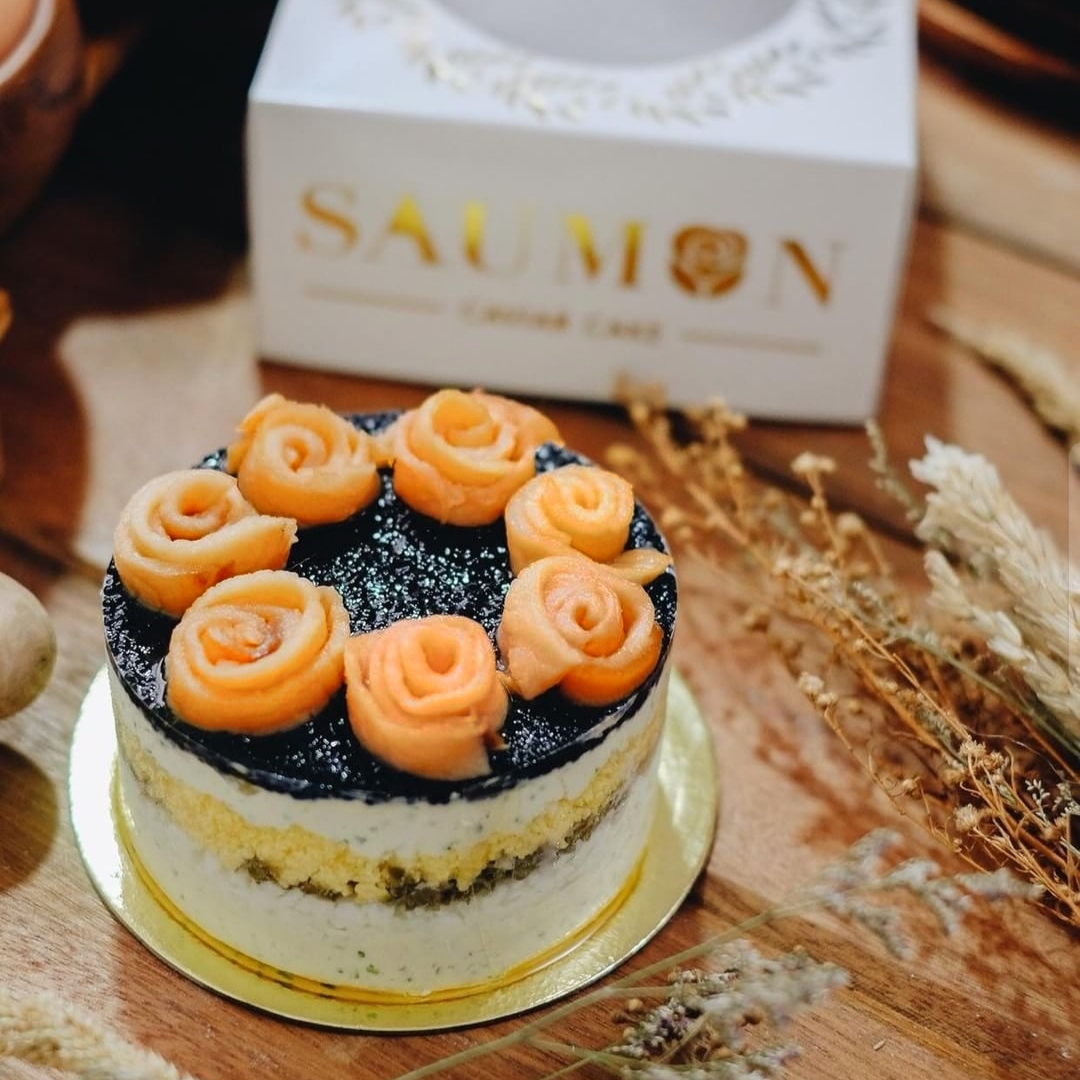 4.5″ Caviar Cake